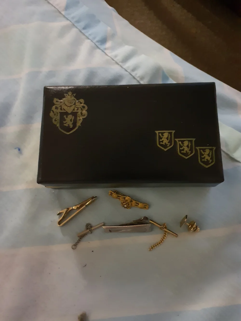 Gold-tone Mens Tie Clip and Cufflink Set - Gold